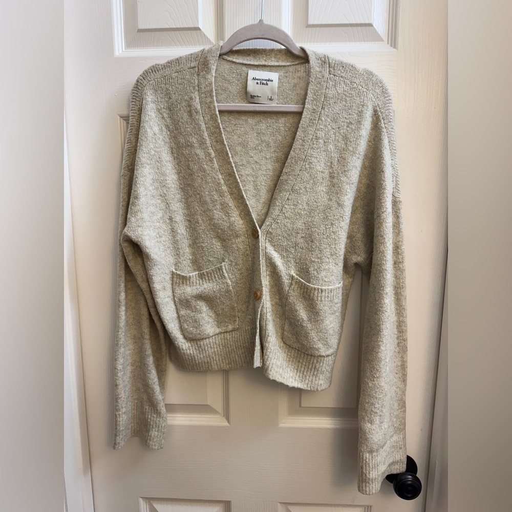 Abercrombie & Fitch Women's Tan Knit Cardigan